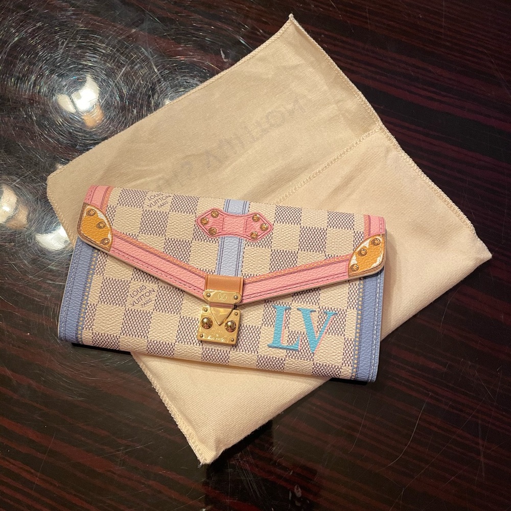 Louis Vuitton Wallet LIMITED EDITION BRAND NEW!!!